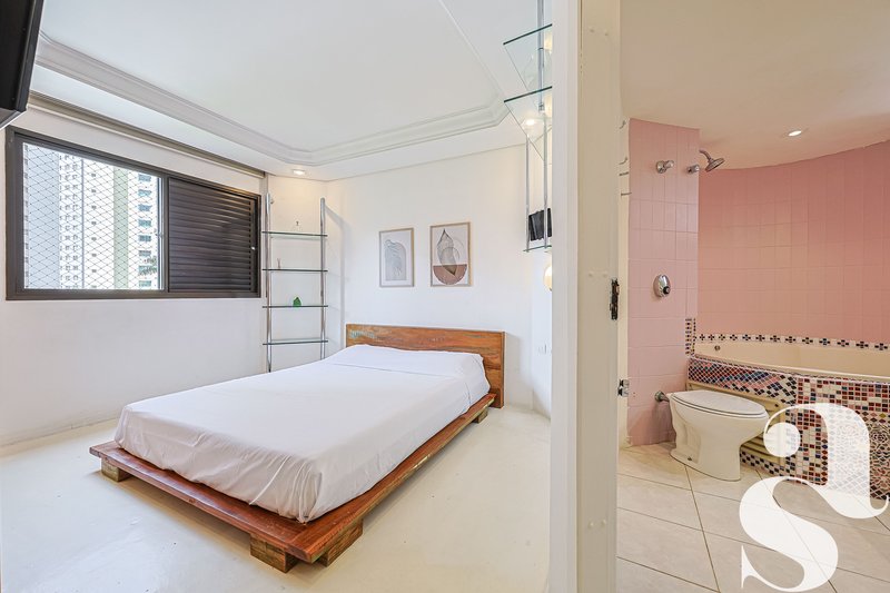 Apartamento &agrave; venda no Cabral &ndash; 111 m&sup2; | 3 quartos (1 su&iacute;te) | 1 vaga - R$795.000,00 Avenida Anita Garibaldi Curitiba - 