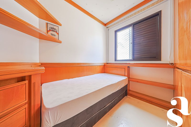 Apartamento &agrave; venda no Cabral &ndash; 111 m&sup2; | 3 quartos (1 su&iacute;te) | 1 vaga - R$795.000,00 Avenida Anita Garibaldi Curitiba - 