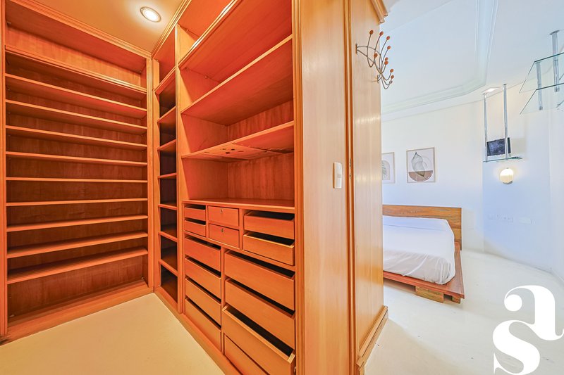 Apartamento &agrave; venda no Cabral &ndash; 111 m&sup2; | 3 quartos (1 su&iacute;te) | 1 vaga - R$795.000,00 Avenida Anita Garibaldi Curitiba - 