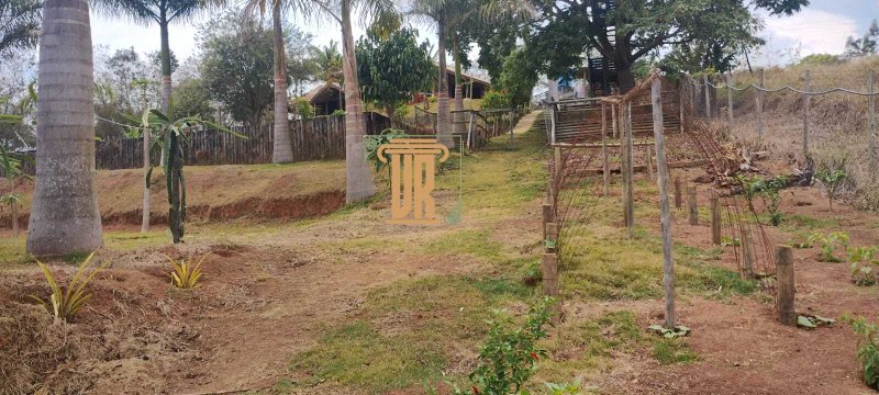 Chácara a venda em condomínio de Jambeiro - SP com 6.550m²  São José dos Campos - 