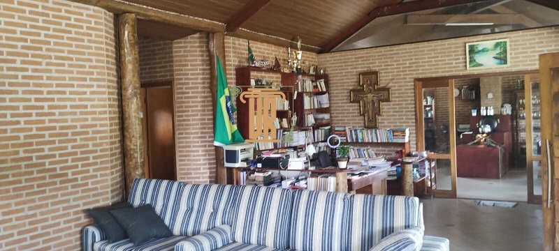 Chácara a venda em condomínio de Jambeiro - SP com 6.550m²  São José dos Campos - 