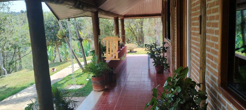 Chácara a venda em condomínio de Jambeiro - SP com 6.550m²  São José dos Campos - 