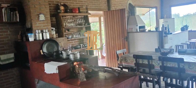 Chácara a venda em condomínio de Jambeiro - SP com 6.550m²  São José dos Campos - 