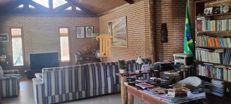 Chácara a venda em condomínio de Jambeiro - SP com 6.550m²  São José dos Campos - 