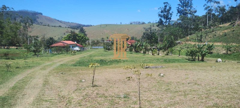 Sitio de 6,5 alqueires a venda em Monteiro Lobato-SP com 2 casas  São José dos Campos - 