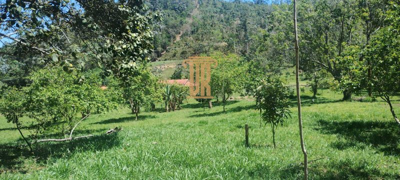 Sitio de 6,5 alqueires a venda em Monteiro Lobato-SP com 2 casas  São José dos Campos - 