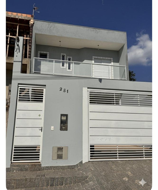 Sobrado com 3 suítes no Jardim dos Abreus em Caieiras Rua Edgar Angelo Dártora Caieiras - 