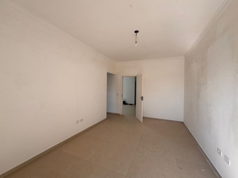 Sobrado com 3 suítes no Jardim dos Abreus em Caieiras Rua Edgar Angelo Dártora Caieiras - 