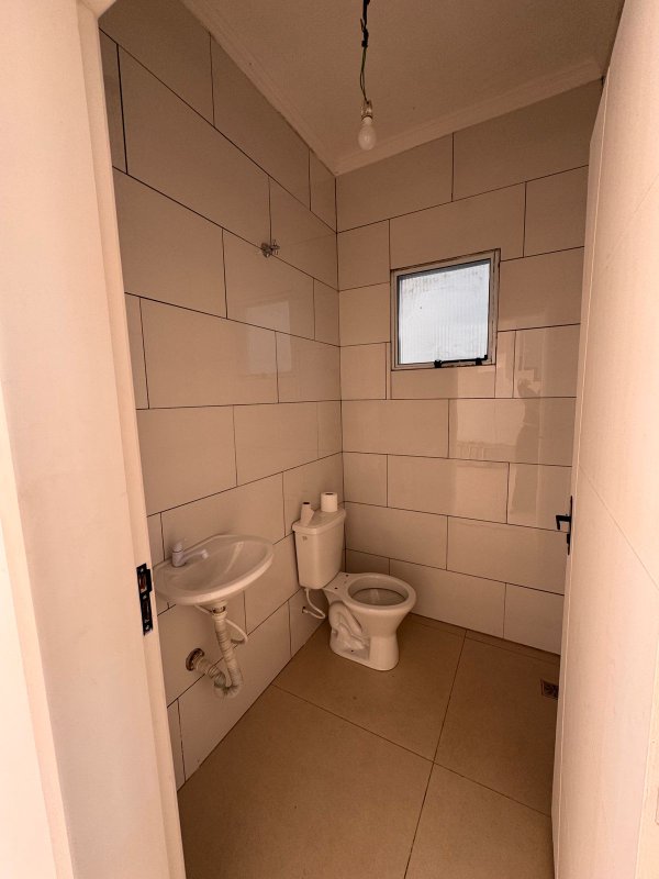 Sobrado com 3 suítes no Jardim dos Abreus em Caieiras Rua Edgar Angelo Dártora Caieiras - 