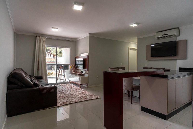 Apartamento semi mobiliado  Timbó - 