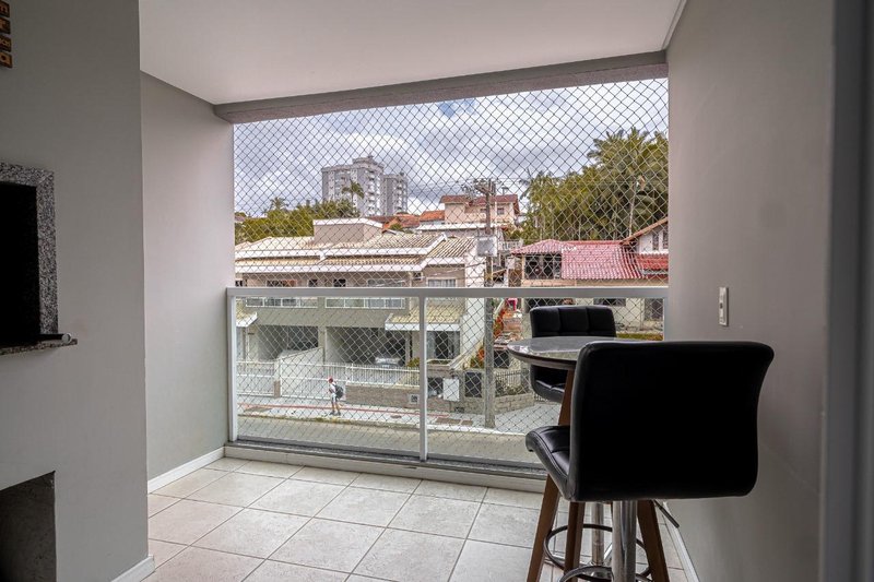 Apartamento semi mobiliado  Timbó - 