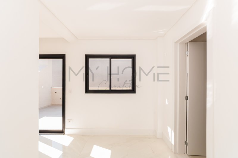 Casa em condomínio à venda nas Mercês Rua Paulo Martins Curitiba - 