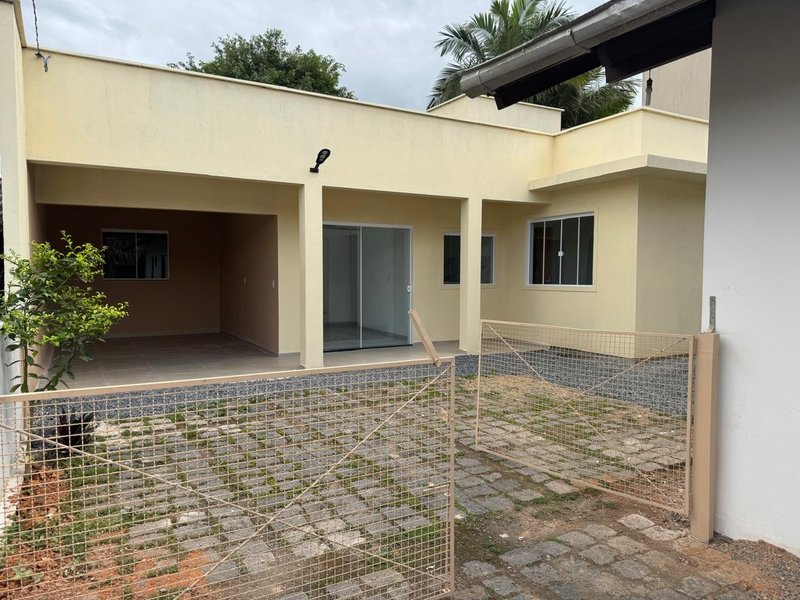 Casa no Bairro das Nações Rua Líbano Timbó - 