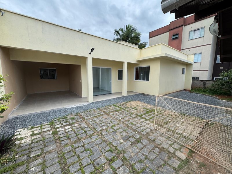 Casa no Bairro das Nações Rua Líbano Timbó - 
