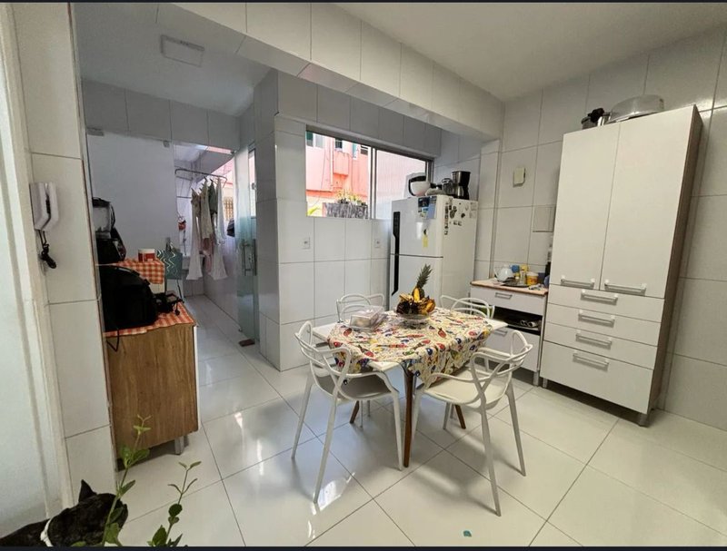 APARTAMENTO PARA VENDA DOIS QUARTOS DOIS BANHEIROS 95 m² TERREO  TODO REFORMADO, AMPLO!!!! Rua Rio Amazonas Salvador - 