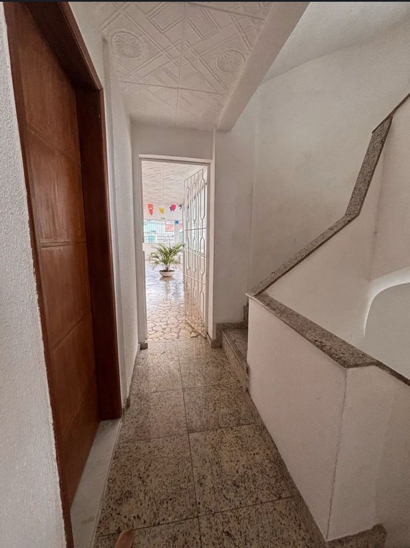 APARTAMENTO PARA VENDA DOIS QUARTOS DOIS BANHEIROS 95 m² TERREO  TODO REFORMADO, AMPLO!!!! Rua Rio Amazonas Salvador - 