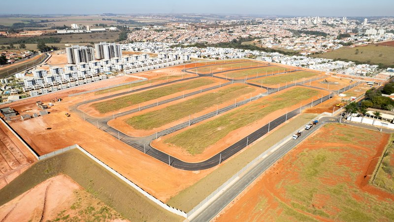 VENDA - 2 Lotes juntos em frente as quadras e lazer no Reserva dos Ypês IV  Tatuí - 