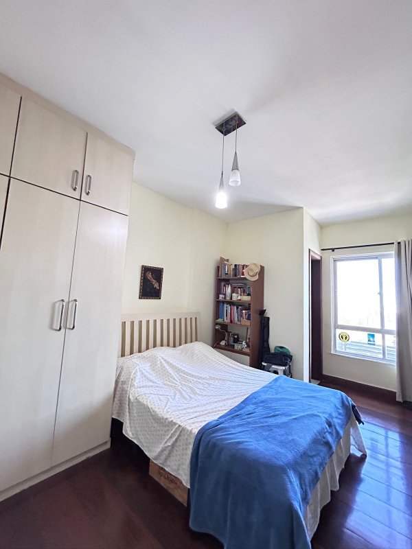 APARTAMENTO NASCENTE 4 QUARTOS VARANDA LIVING 3 GARAGENS À VENDA NO CAMPO GRANDE! Largo do Campo Grande Salvador - 
