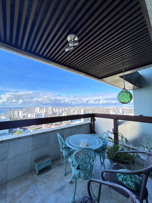 APARTAMENTO NASCENTE 4 QUARTOS VARANDA LIVING 3 GARAGENS À VENDA NO CAMPO GRANDE! Largo do Campo Grande Salvador - 