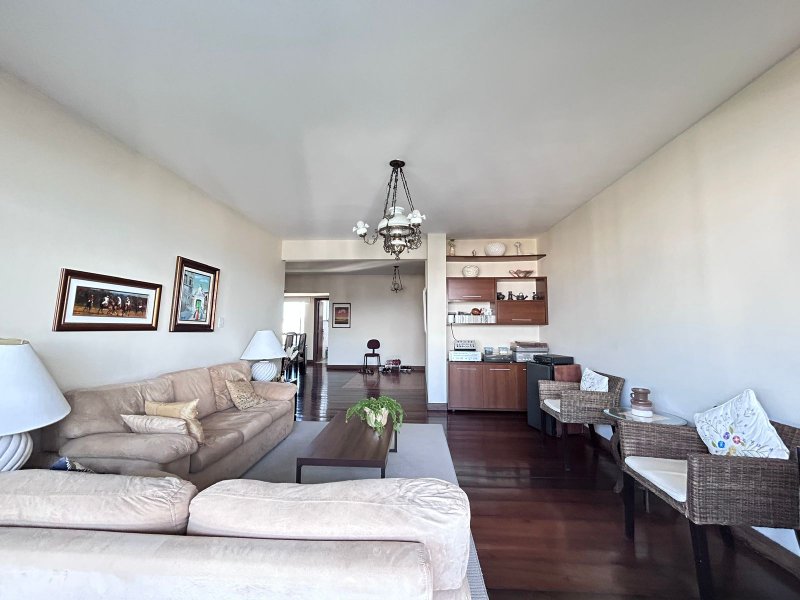 APARTAMENTO NASCENTE 4 QUARTOS VARANDA LIVING 3 GARAGENS À VENDA NO CAMPO GRANDE! Largo do Campo Grande Salvador - 