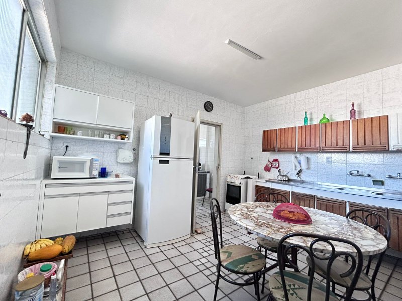 APARTAMENTO NASCENTE 4 QUARTOS VARANDA LIVING 3 GARAGENS À VENDA NO CAMPO GRANDE! Largo do Campo Grande Salvador - 