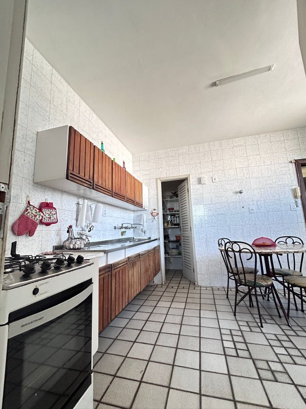APARTAMENTO NASCENTE 4 QUARTOS VARANDA LIVING 3 GARAGENS À VENDA NO CAMPO GRANDE! Largo do Campo Grande Salvador - 