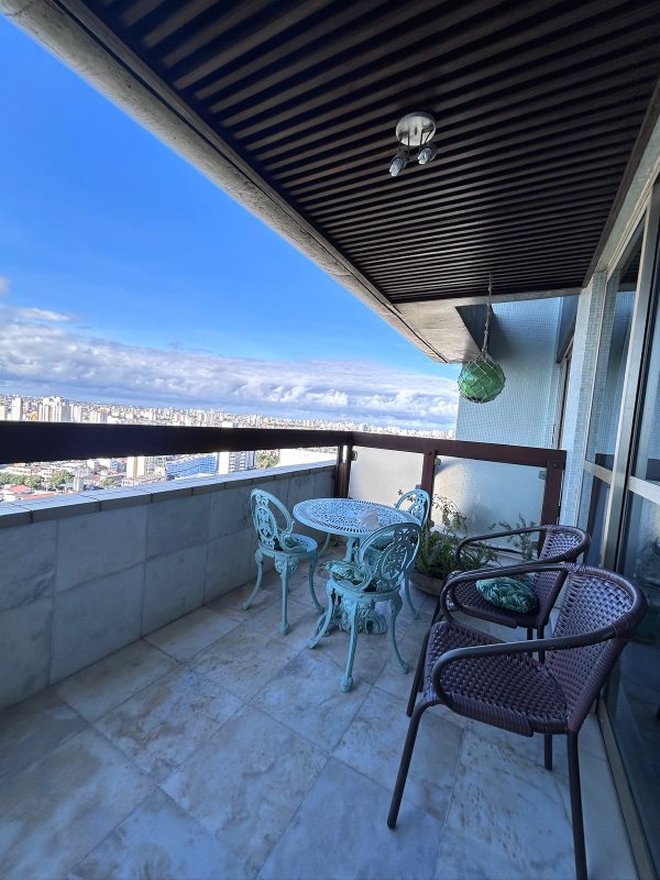 APARTAMENTO NASCENTE 4 QUARTOS VARANDA LIVING 3 GARAGENS À VENDA NO CAMPO GRANDE! Largo do Campo Grande Salvador - 