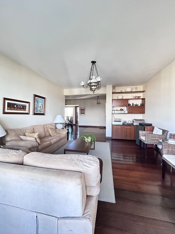 APARTAMENTO NASCENTE 4 QUARTOS VARANDA LIVING 3 GARAGENS À VENDA NO CAMPO GRANDE! Largo do Campo Grande Salvador - 