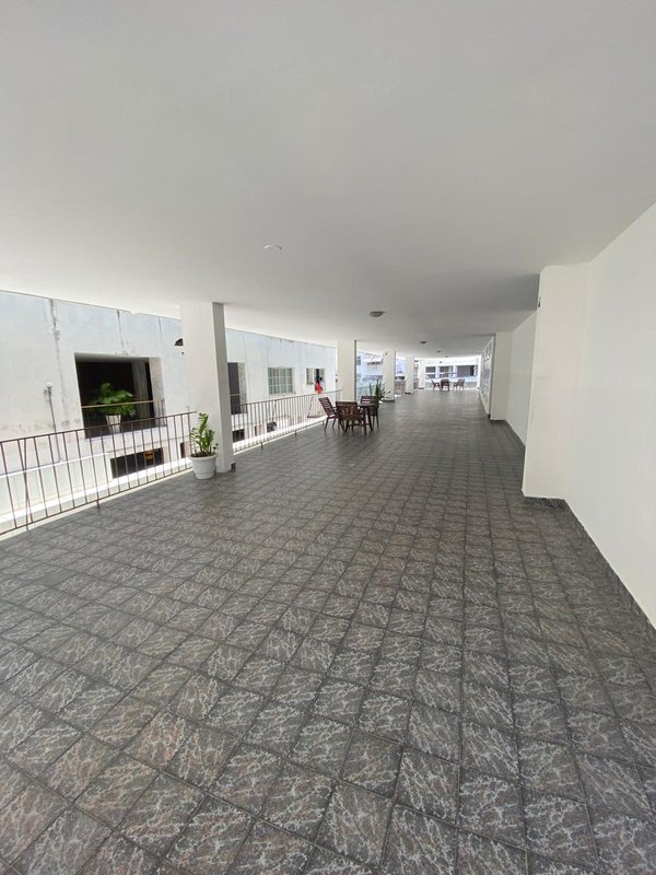 APARTAMENTO AMPLO QUARTO SALA  GARAGEM À VENDA NA BARRA! Rua Doutor João Pondé Salvador - 