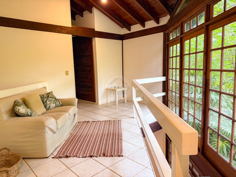 Casa Ampla em Condom&iacute;nio com Servi&ccedil;o de Praia e Lazer - LOCA&Ccedil;&Atilde;O ANUAL  São Sebastião - 