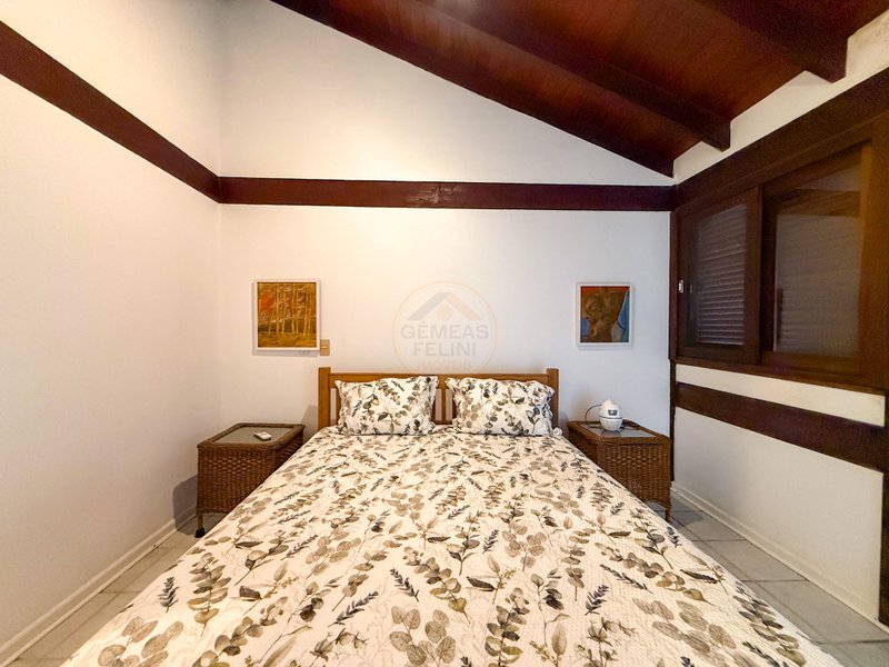 Casa Ampla em Condom&iacute;nio com Servi&ccedil;o de Praia e Lazer - LOCA&Ccedil;&Atilde;O ANUAL  São Sebastião - 