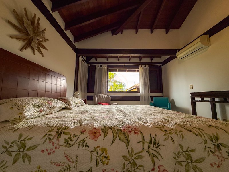 Casa Ampla em Condom&iacute;nio com Servi&ccedil;o de Praia e Lazer - LOCA&Ccedil;&Atilde;O ANUAL  São Sebastião - 