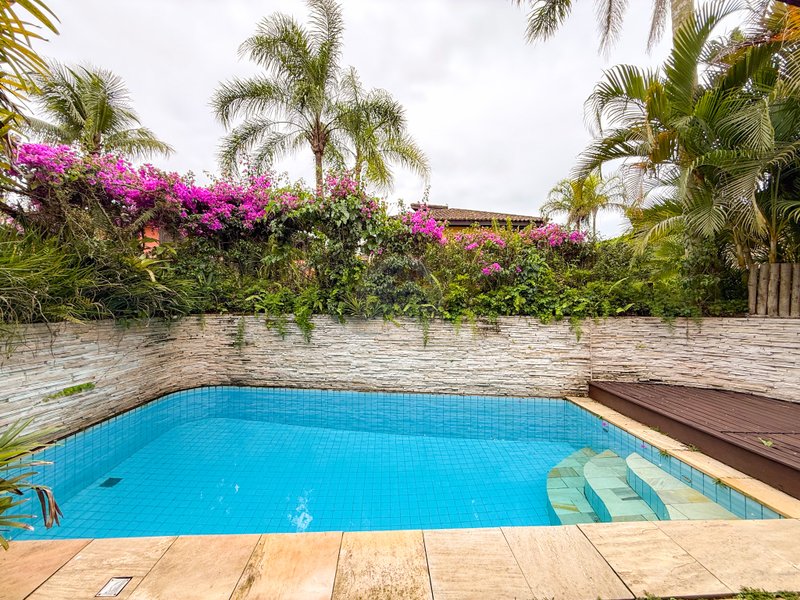 Casa Ampla em Condom&iacute;nio com Servi&ccedil;o de Praia e Lazer - LOCA&Ccedil;&Atilde;O ANUAL  São Sebastião - 