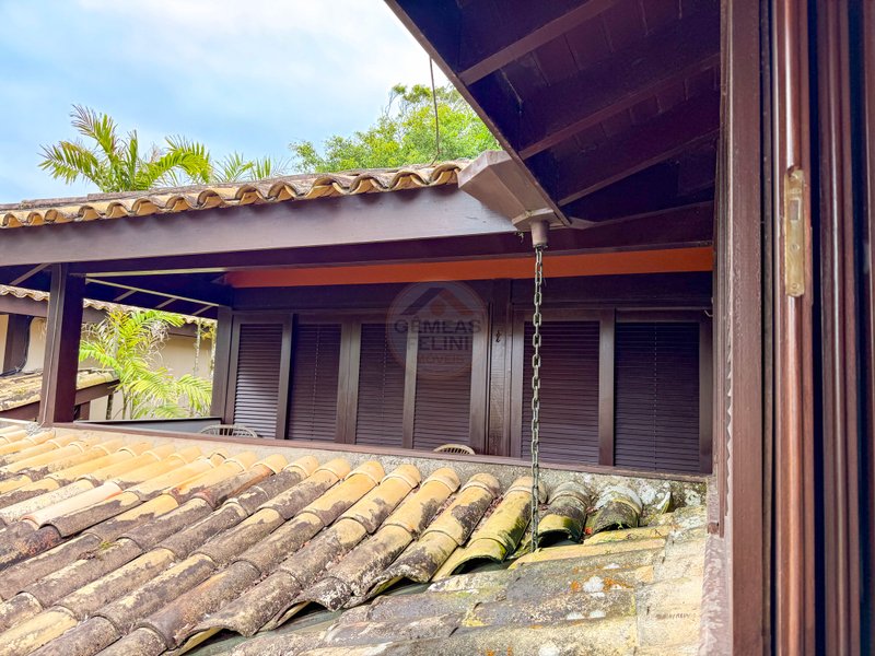 Casa Ampla em Condom&iacute;nio com Servi&ccedil;o de Praia e Lazer - LOCA&Ccedil;&Atilde;O ANUAL  São Sebastião - 