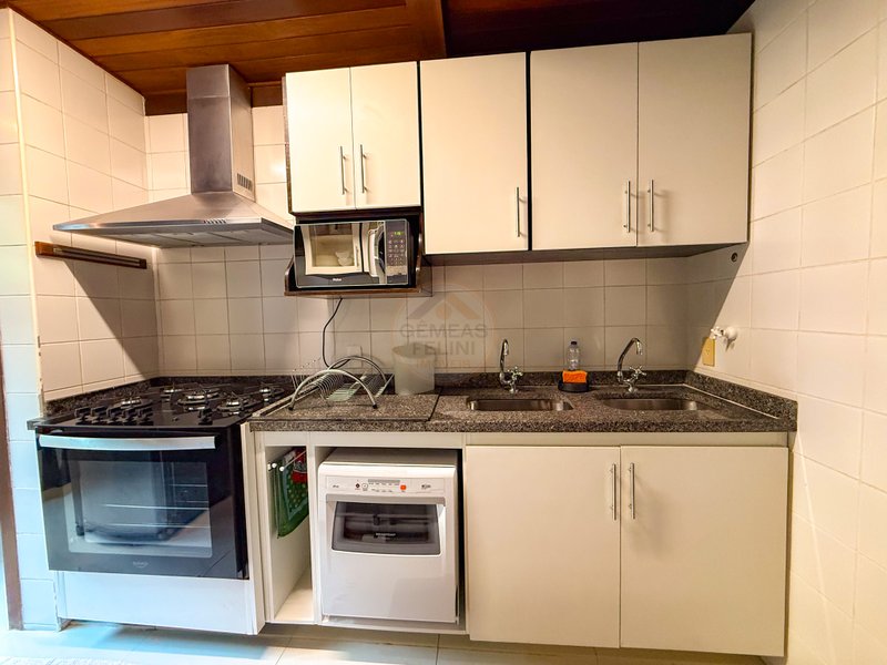 Casa Ampla em Condom&iacute;nio com Servi&ccedil;o de Praia e Lazer - LOCA&Ccedil;&Atilde;O ANUAL  São Sebastião - 