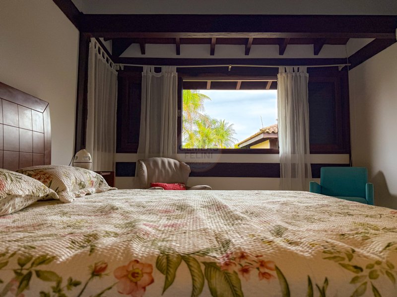 Casa Ampla em Condom&iacute;nio com Servi&ccedil;o de Praia e Lazer - LOCA&Ccedil;&Atilde;O ANUAL  São Sebastião - 