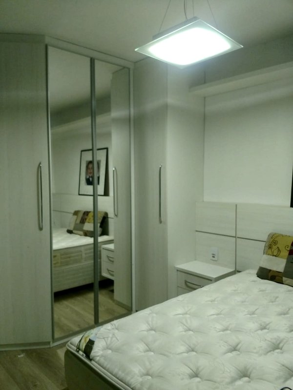 R$ 4.000.000 - PORTEIRA FECHADA - ESPETACULAR S&Iacute;TIO CLUBE COM RESID&Ecirc;NCIA DE ALTO PADR&Atilde;O Estrada do Rincão Porto Alegre - 