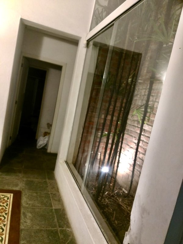 R$ 4.000.000 - PORTEIRA FECHADA - ESPETACULAR S&Iacute;TIO CLUBE COM RESID&Ecirc;NCIA DE ALTO PADR&Atilde;O Estrada do Rincão Porto Alegre - 