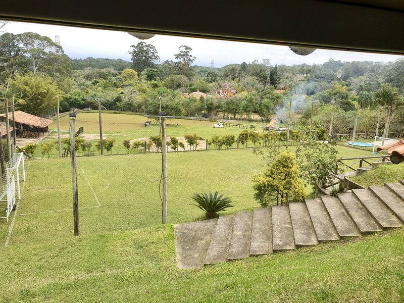 R$ 4.000.000 - PORTEIRA FECHADA - ESPETACULAR S&Iacute;TIO CLUBE COM RESID&Ecirc;NCIA DE ALTO PADR&Atilde;O Estrada do Rincão Porto Alegre - 