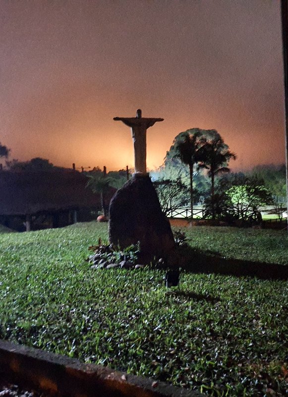 R$ 4.000.000 - PORTEIRA FECHADA - ESPETACULAR S&Iacute;TIO CLUBE COM RESID&Ecirc;NCIA DE ALTO PADR&Atilde;O Estrada do Rincão Porto Alegre - 