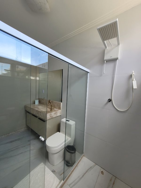 CASA 4 QUARTOS 3 SUÍTES SALAS VARANDAS PISCINA GARAGEM PARA 7 CARROS EM BARRA DO JACUÍPE! Rua do Jacuípe Camaçari - 