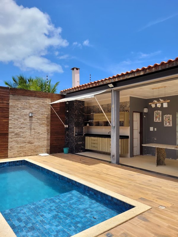 CASA 4 QUARTOS 3 SUÍTES SALAS VARANDAS PISCINA GARAGEM PARA 7 CARROS EM BARRA DO JACUÍPE! Rua do Jacuípe Camaçari - 