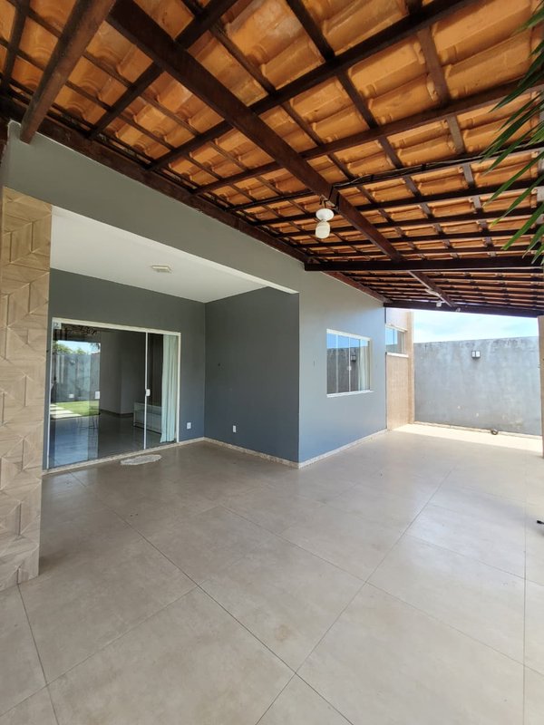 CASA 4 QUARTOS 3 SUÍTES SALAS VARANDAS PISCINA GARAGEM PARA 7 CARROS EM BARRA DO JACUÍPE! Rua do Jacuípe Camaçari - 