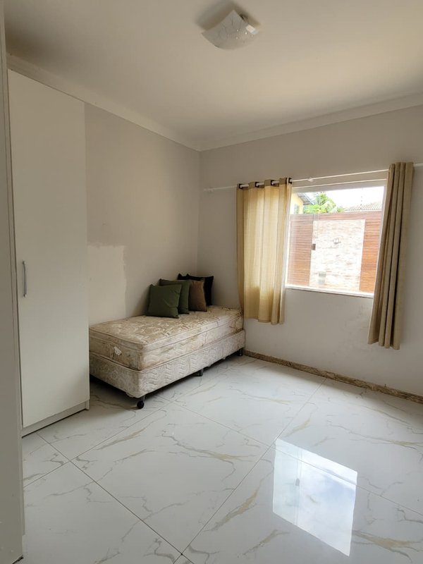 CASA 4 QUARTOS 3 SUÍTES SALAS VARANDAS PISCINA GARAGEM PARA 7 CARROS EM BARRA DO JACUÍPE! Rua do Jacuípe Camaçari - 