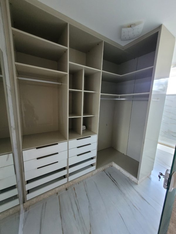 CASA 4 QUARTOS 3 SUÍTES SALAS VARANDAS PISCINA GARAGEM PARA 7 CARROS EM BARRA DO JACUÍPE! Rua do Jacuípe Camaçari - 