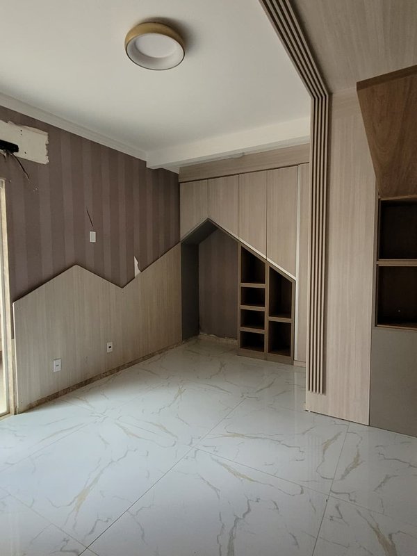 CASA 4 QUARTOS 3 SUÍTES SALAS VARANDAS PISCINA GARAGEM PARA 7 CARROS EM BARRA DO JACUÍPE! Rua do Jacuípe Camaçari - 