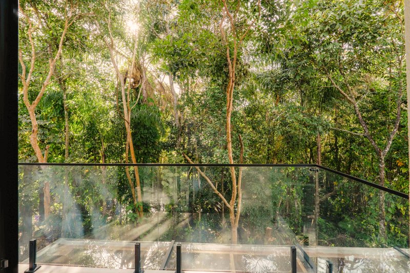 Casa de Alto Padr&atilde;o em Condom&iacute;nio a 150m da Praia Maresias - VENDA  São Sebastião - 