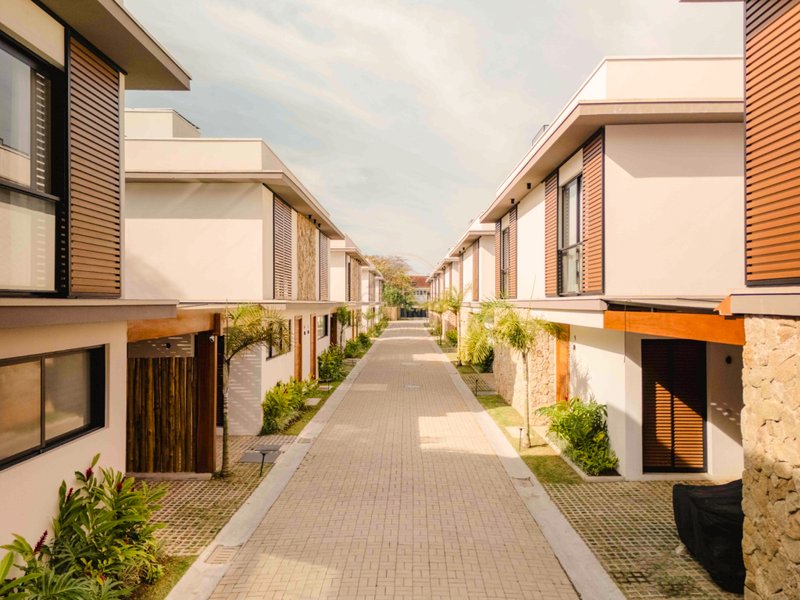 Casa de Alto Padr&atilde;o em Condom&iacute;nio a 150m da Praia Maresias - VENDA  São Sebastião - 