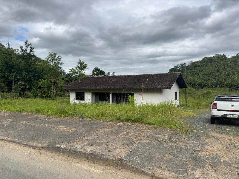 Casa no Bairro da Araponguinhas Rua Araponguinhas Timbó - 