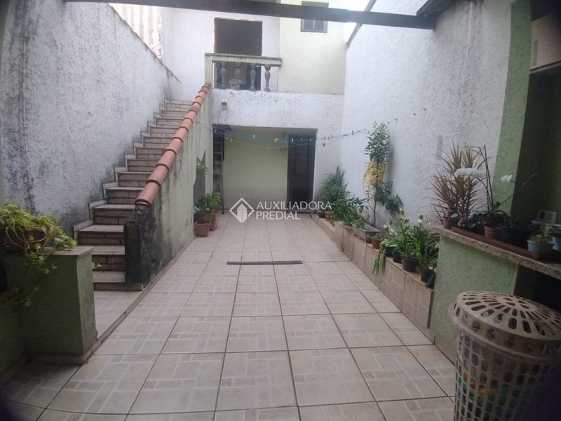 SOBRADO 2 SUÍTES - JD. HOLLYWOOD - SÃO BERNARDO DO CAMPO Rua Universal São Bernardo do Campo - 